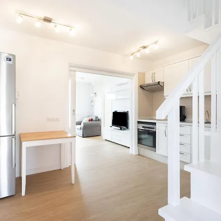 Exklusives Attic Mit Atemberaubendem Meerblick Апартаменты *